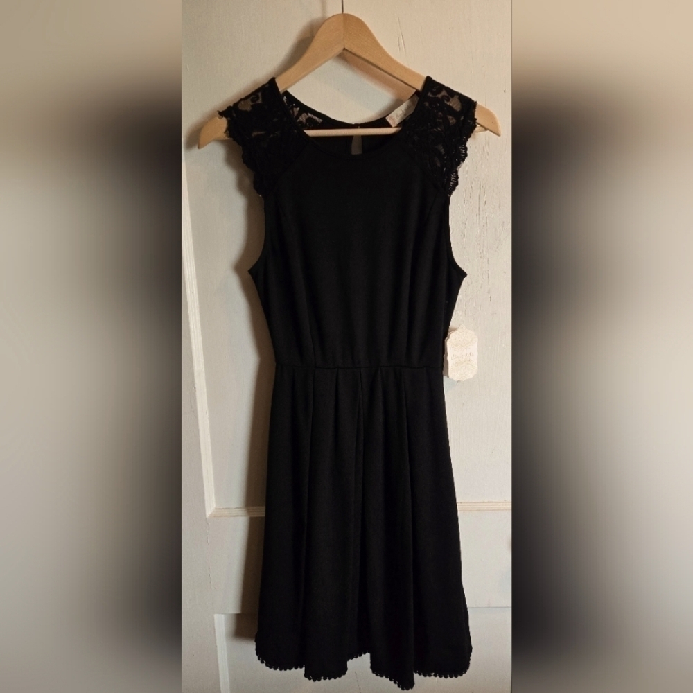 NWT, Altar'd State Pleated Fit & Flare Dress Women's Medium, Sleeveless, Black - Picture 2 of 12